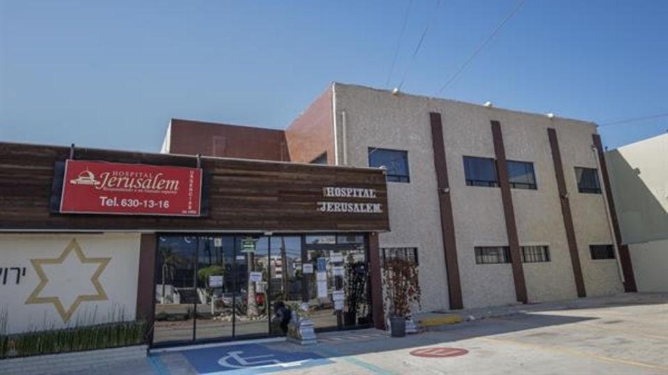 En Tijuana, la Cofepris ha clausurado algunas clínicas donde se realizan cirugías estéticas.
