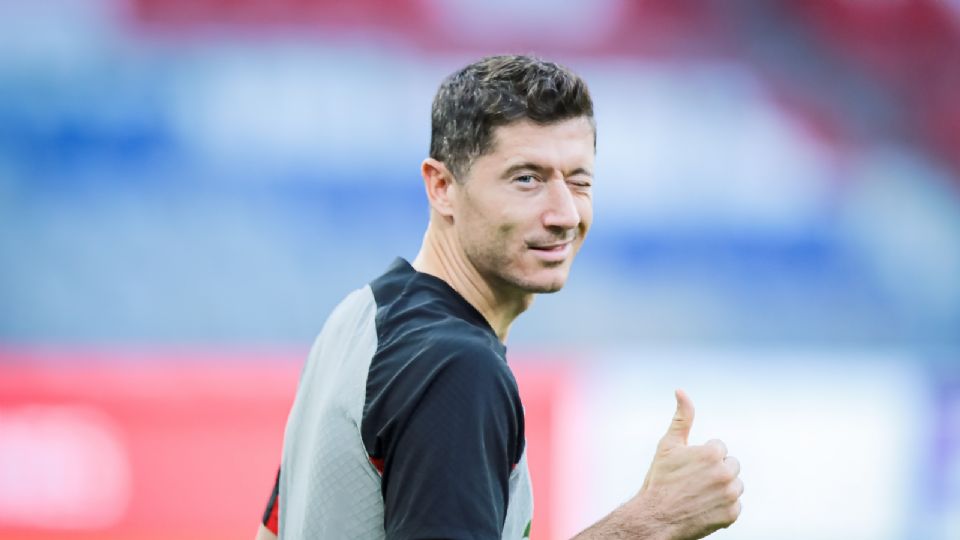 Robert Lewandowski en los entrenamientos, previo al encuentro con el Bayern.