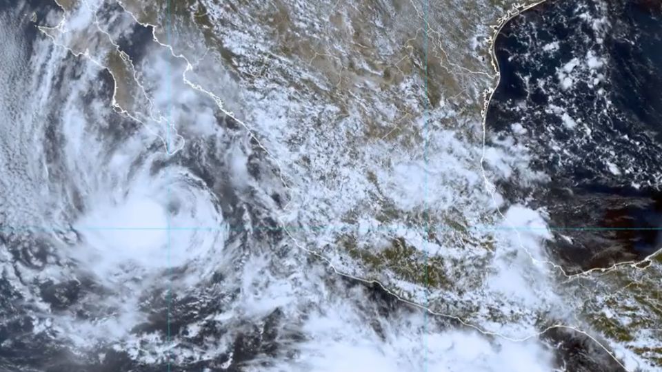 La tormenta tropical 'Madeline' continuará generando lluvias en regiones de la República Mexicana.