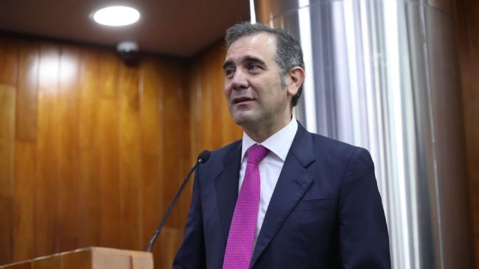 Lorenzo Córdova, presidente del INE.