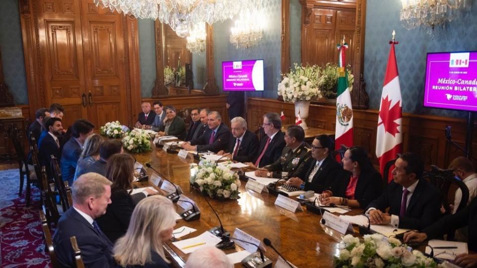 En la reunión bilateral México-Canadá, el presidente López Obrador ofrece diálogo a las empresas canadienses inconformes con la política energética mexicana.