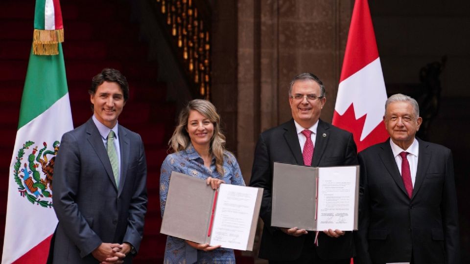 México y Canadá firman memorándum.