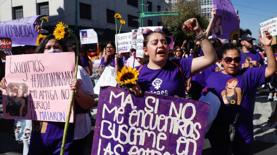 Protesta sobre justicia para Ariadna Fernanda.