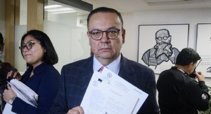Prohibir uso de 'cash' en partidos políticos, pide senador Germán Martínez