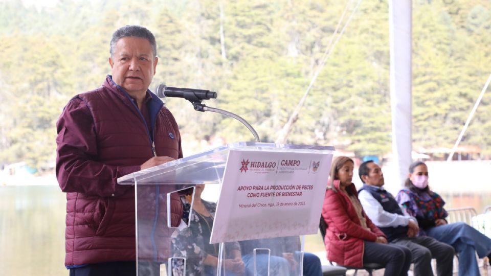 Julio Menchaca avanza en el desarrollo sustentable acuícola de Hidalgo.