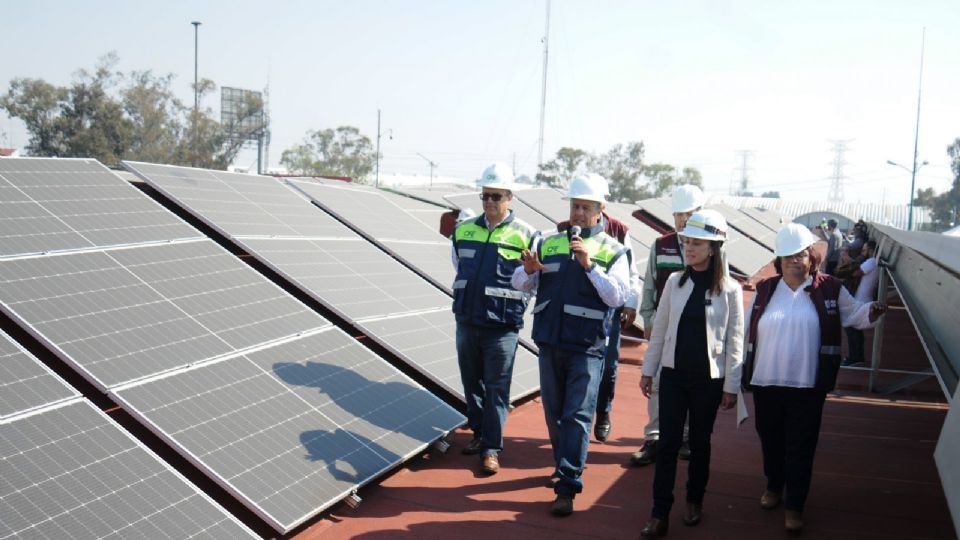 Claudia Sheinbaum visita Planta Fotovoltaica CEDA.