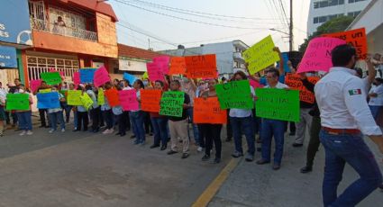 Protestan por mal servicio hospitalario de Pemex