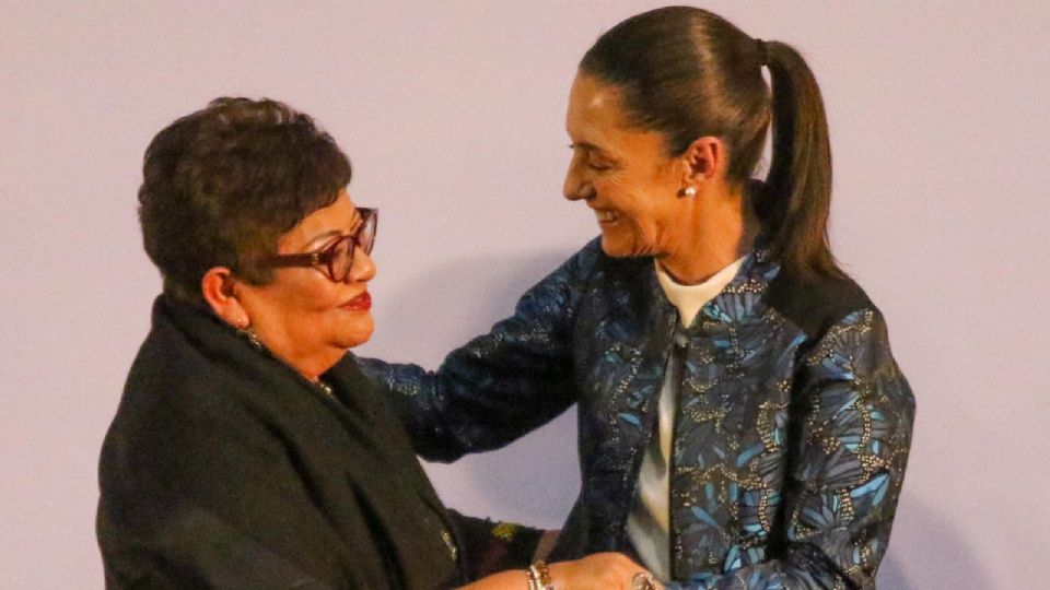 Ernestina Godoy, titular de la FGJ-CDMX y Claudia Sheinbaum, jefa de Gobierno de la CDMX.