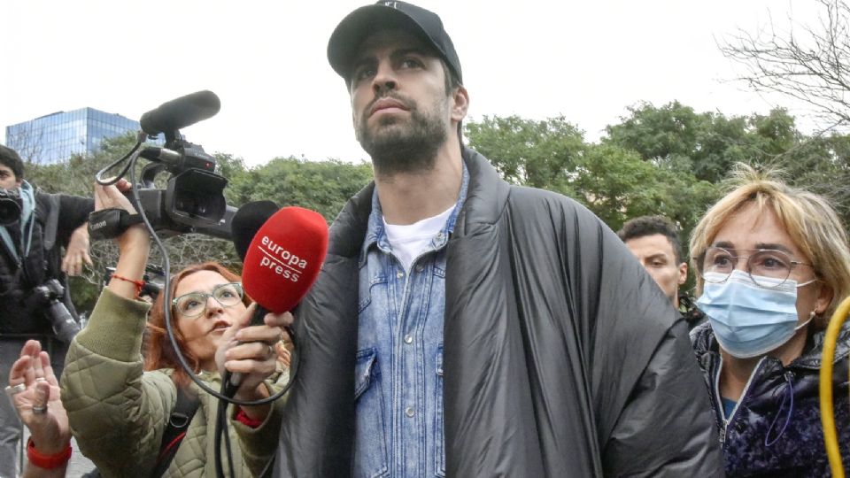 ¡Lo hizo de nuevo! Esta ves el jugador dio un duro golpe a la cantante.