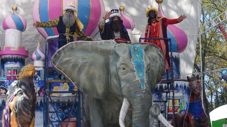 Durante estas fechas no puede faltar la tradicional foto familiar con Los Reyes Magos