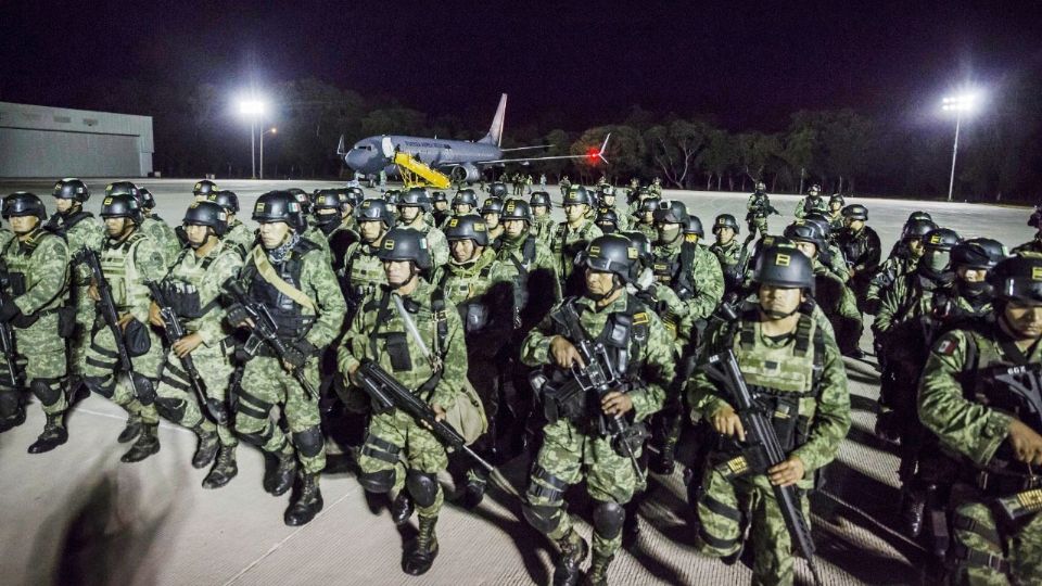 Alrededor de 250 elementos militares pertenecientes a las Fuerzas Especiales arribaron al Aeropuerto Internacional de Culiacán