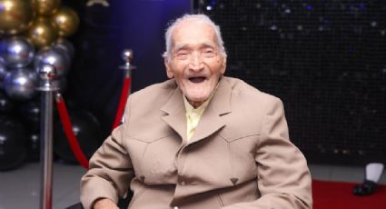 El municipio de San Nicolás reconoce a adultos mayores de más de 100 años