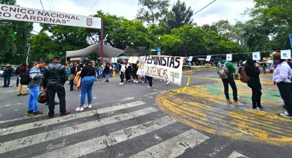 Protestan estudiantes feministas del IPN por casos de violencia digital