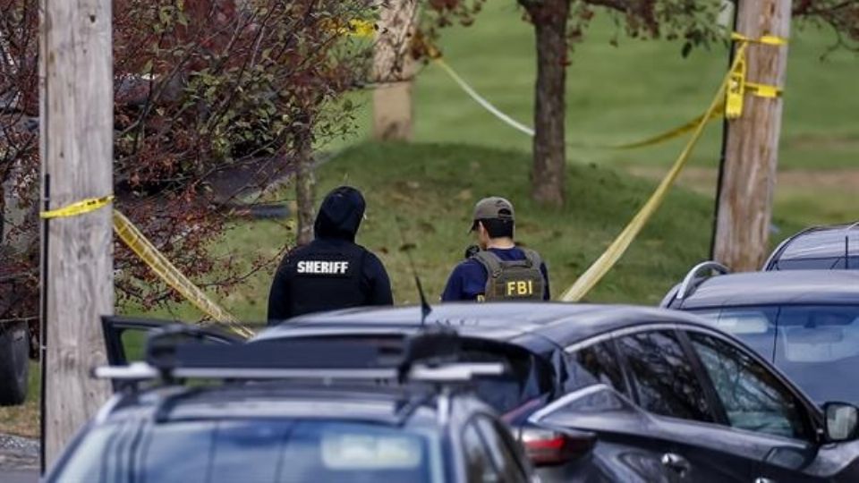 En Minnesota dos policías y un paramédico murieron en un tiroteo