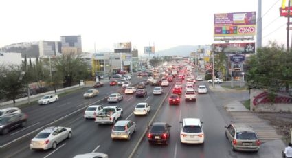 Anuncian restricciones viales en avenida Gonzalitos por construcción de "Cruceros seguros"