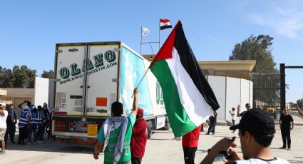 Gaza recibe ayuda humanitaria, el mayor convoy desde octubre de este año