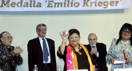 Ernestina Godoy es reconocida con la medalla Emilio Krieger 2023