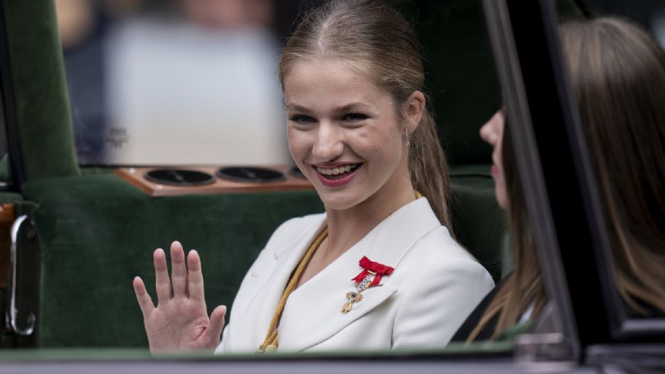 La Princesa Leonor durante el acto de jura de la Constitución ante las Cortes Generales, en el Congreso de los Diputados, a 31 de octubre de 2023, en Madrid.