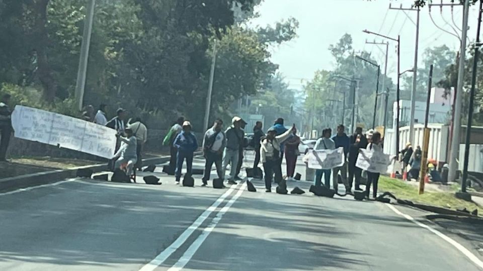 Beneficiarios de los Comedores Emergentes en Cristo Rey y San Gregorio, en la alcaldía Tlalpan se manifestaron.