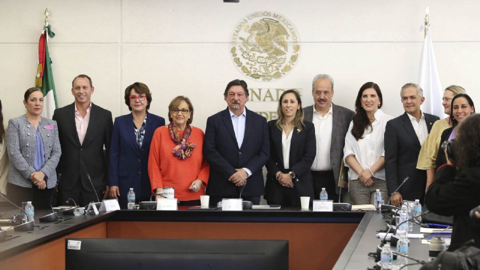 Senadores se reunieron con integrantes de la Liga MX Femenil.