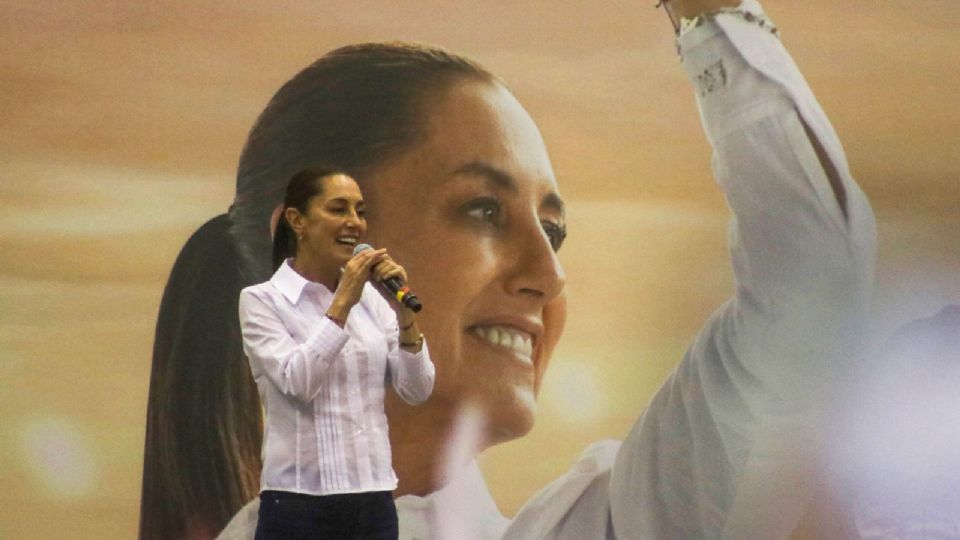 Claudia Sheinbaum durante el inicio de su precampaña en el World Trade Center del municipio de Boca Del Río, Veracruz.