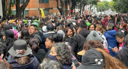 Protestan profesores de CDMX y piden nivelación de bonos y mejoras salariales
