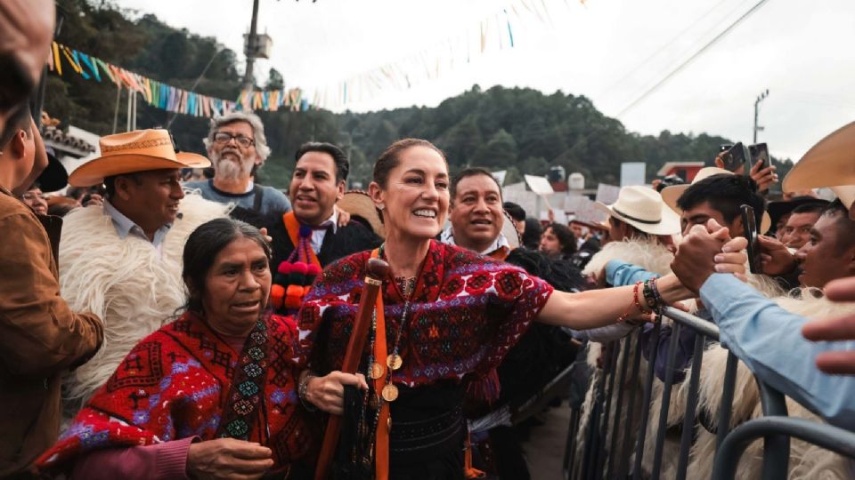 Claudia Sheinbaum, precandidata a la Presidencia de la República por Morena, encabezó un mitin como parte de sus actividades de precampaña.