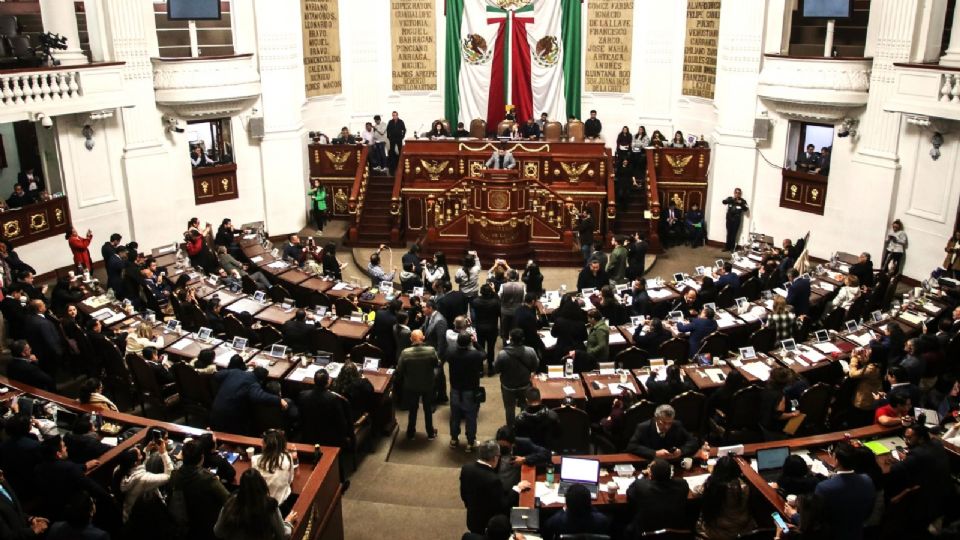 Sesión en el Congreso CDMX.