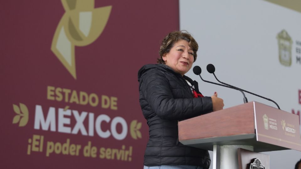 Delfina Gómez arranca con la entrega de 400 mil tarjetas “Mujeres con Bienestar”