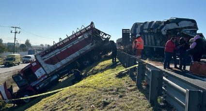 Accidente carretero en Circuito Exterior Mexiquense deja 7 muertos