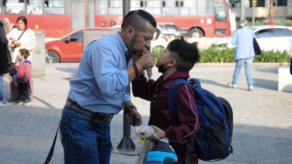 Senadores proponen licencia laboral a padres que tienen hijos con enfermedades crónico degenerativas