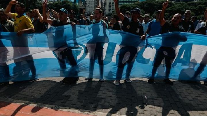 Mayor central obrera de Argentina convoca huelga general para el 24 de enero