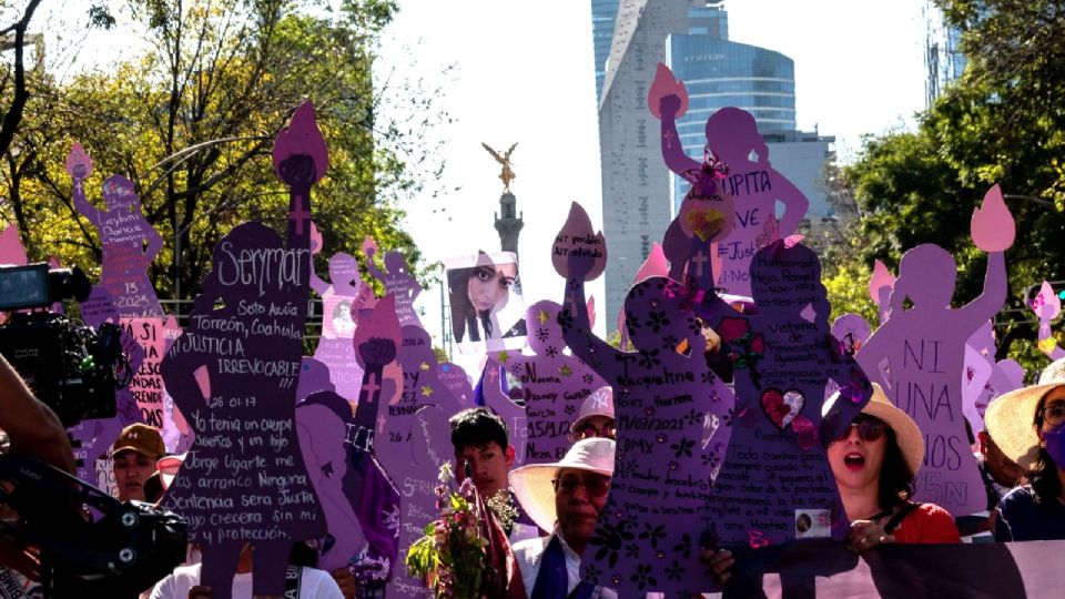 Los senadores precisaron que, se busca proteger a las mujeres ante la violencia extrema que se ejerce contra ellas en razón de género.