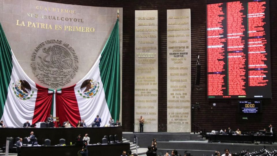 En la Cámara de Diputados, no cesan los insultos entre legisladoras.