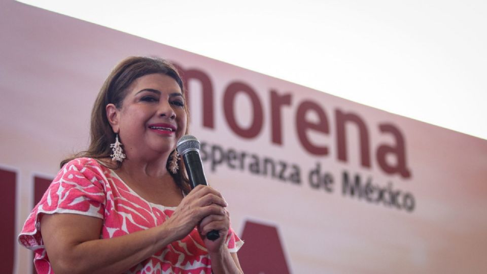 Clara Brugada se reunió con más de 300 mujeres convocadas por la organización Presidentas Mx.
