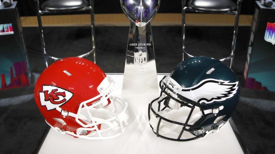 Casos de los Eagles y Chiefs.