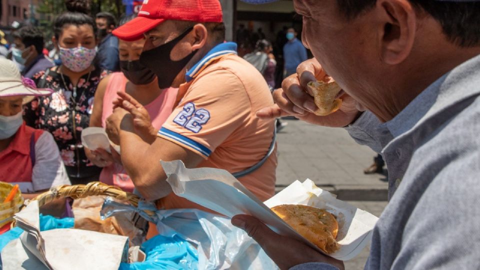 Los tacos de canasta son un platillo tipico mexicano.