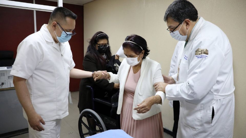 Crea IMSS primer comité para manejo quirúrgico de pacientes con creencias religiosas que condicionan su atención.
