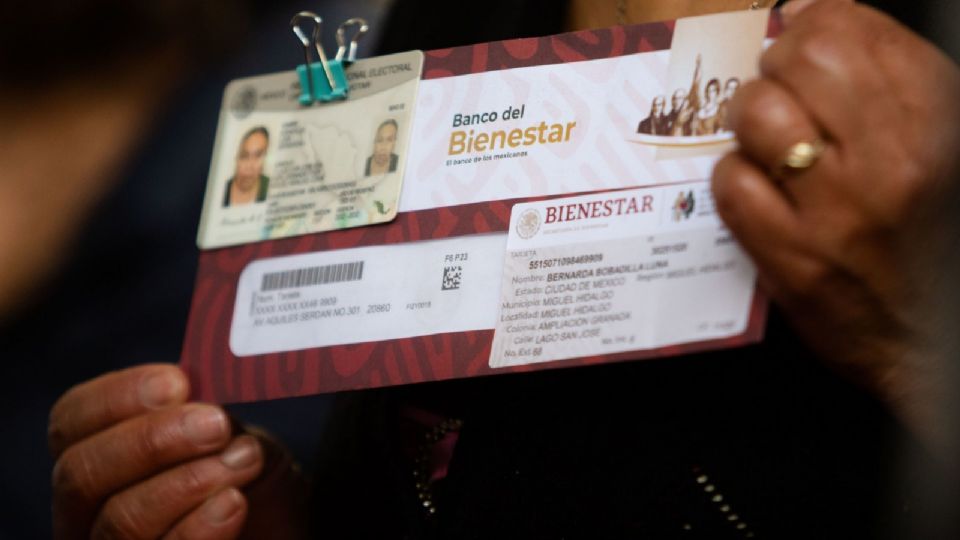 Senador de Morena convoca a la secretaria de Bienestar por demandas de beneficiarios.