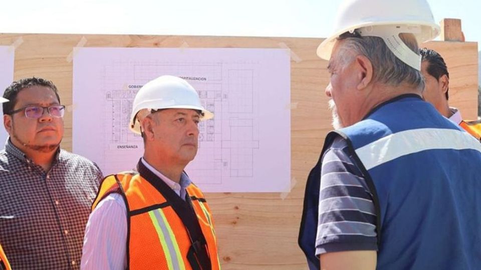 Pedro Zenteno Santaella, director general del Issste.