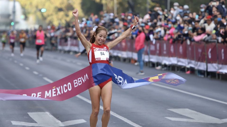 La mexicana logró el mejor tiempo de una mexicana en este deporte.