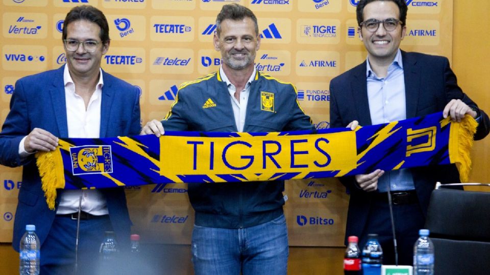 Diego Cocca fue presentado como nuevo Director Técnico de los Tigres.