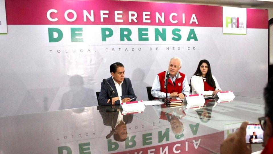 Eric Sevilla, líder del PRI en el Edomex, dijo que han presentado  40 denuncias electorales en contra de Morena y su precandidata, Delfina Gómez.