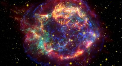 Telescopio James Webb capta la explosión de una supernova y el destello de su polvo cósmico