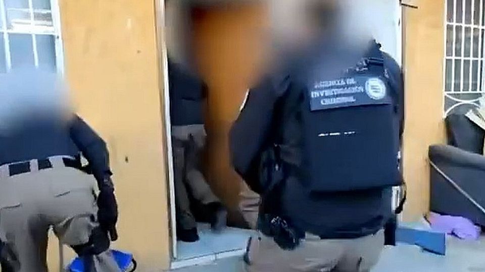 Catea PFM dos inmuebles en Tijuana y asegura fentanilo, armas y otras drogas.