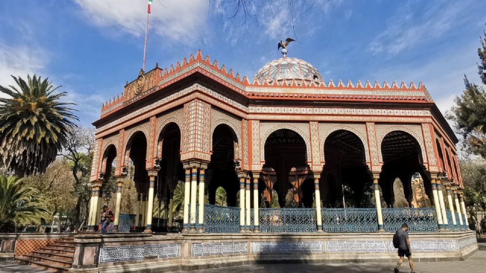 El pasado 19 de febrero, la alcaldesa Sandra Cuevas ordenó prohibir los bailes en el kiosco Morisco.