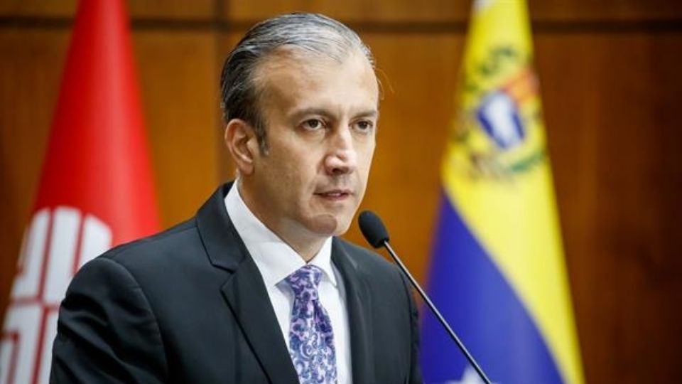 Tareck El Aissami, venezolano de Petróleo.