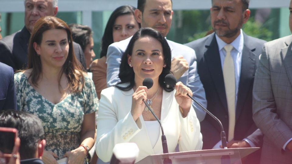 Alejandra del Moral Vela solicitó este martes su inscripción como candidata a la gubernatura del Edomex.