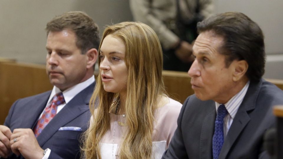 Lindsay Lohan fue multada por el regulador de Estados Unidos.