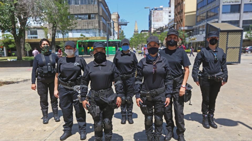 Grupo de ateneas.